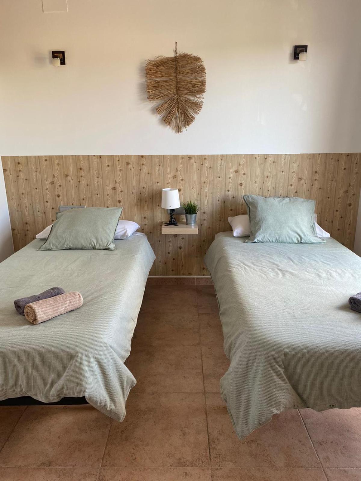 Hostal Espai Mediterrani Puebla de Vallbona Luaran gambar